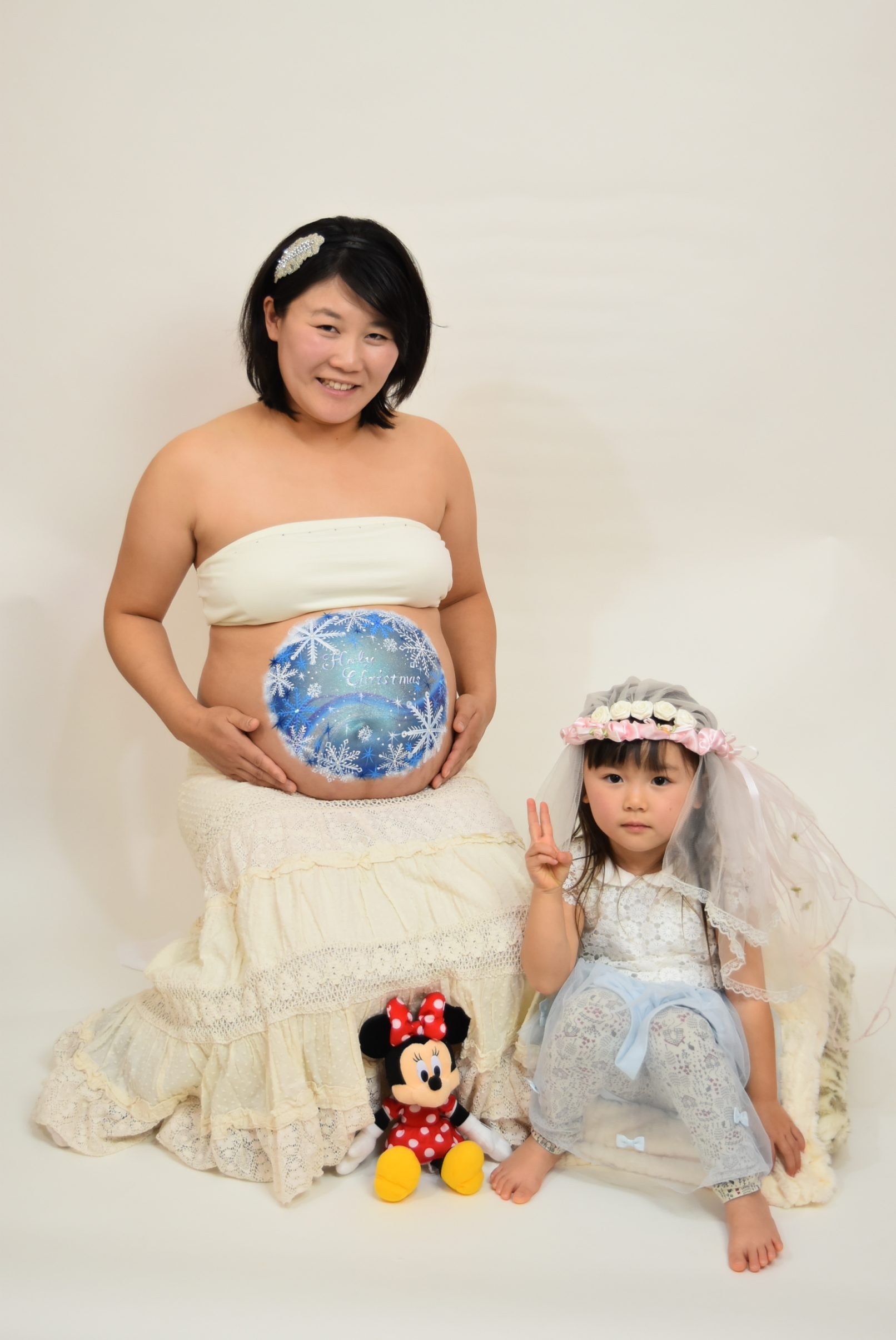 マタニティペイント「聖なるクリスマス」深井仁美の画像