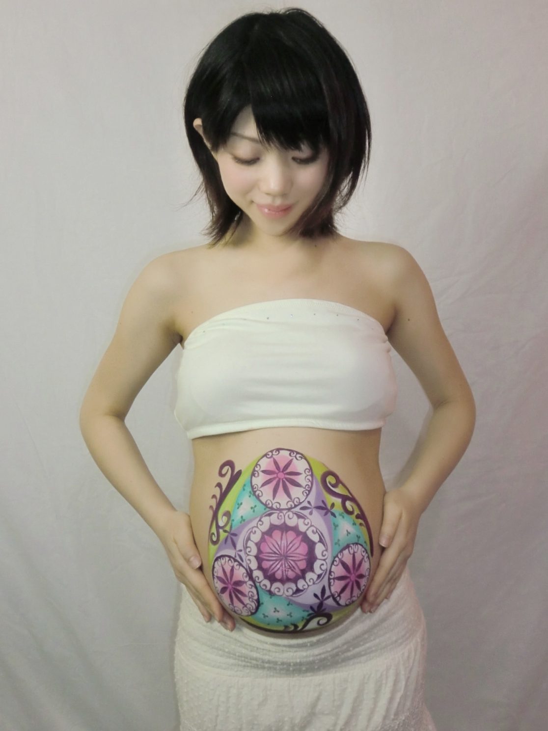 マタニティペイント「曼荼羅」の画像